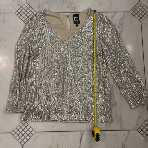Silver glitter blouse size xxsmall - Picture 4 of 5